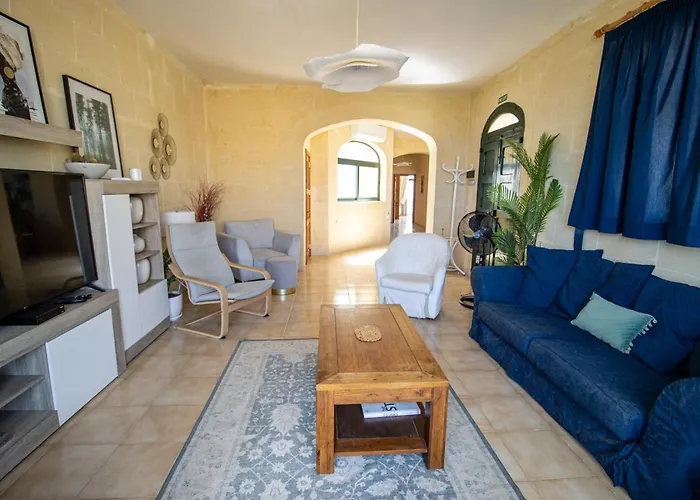 Rooftop Hideaway, Jacuzzi, Bbq & Petss Apartman