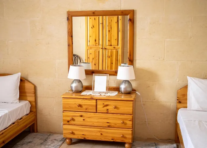 Rooftop Hideaway, Jacuzzi, Bbq & Petss