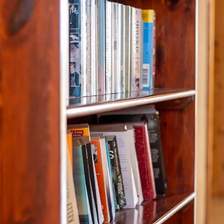 Rooftop Hideaway, Jacuzzi, Bbq & Petss *